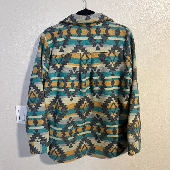 Blue B Boutique Western Turquoise Aztec Button Up Shacket Size M - Picture 4 of 5